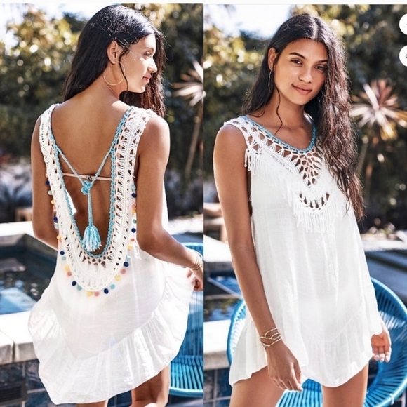 Cupshe Other - Cupshe White Tunic Pom Pom Crochet Trim Beach Swim Coverup